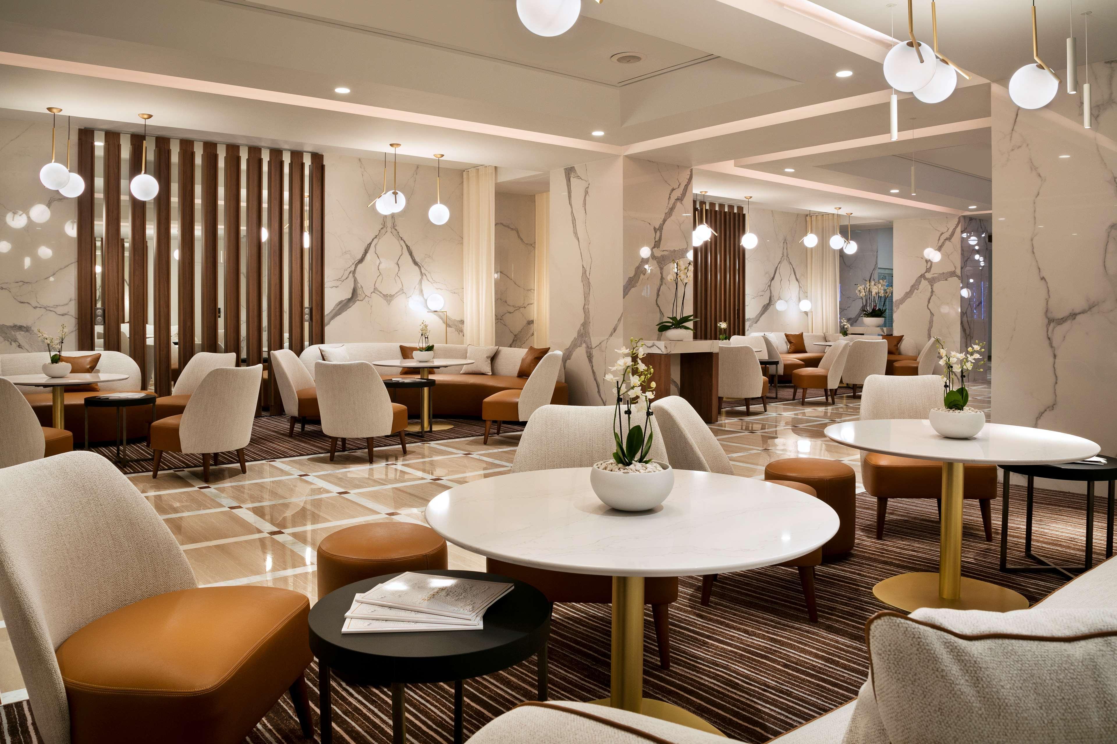 Hotel Barriere Le Gray D'Albion Cannes Exterior photo