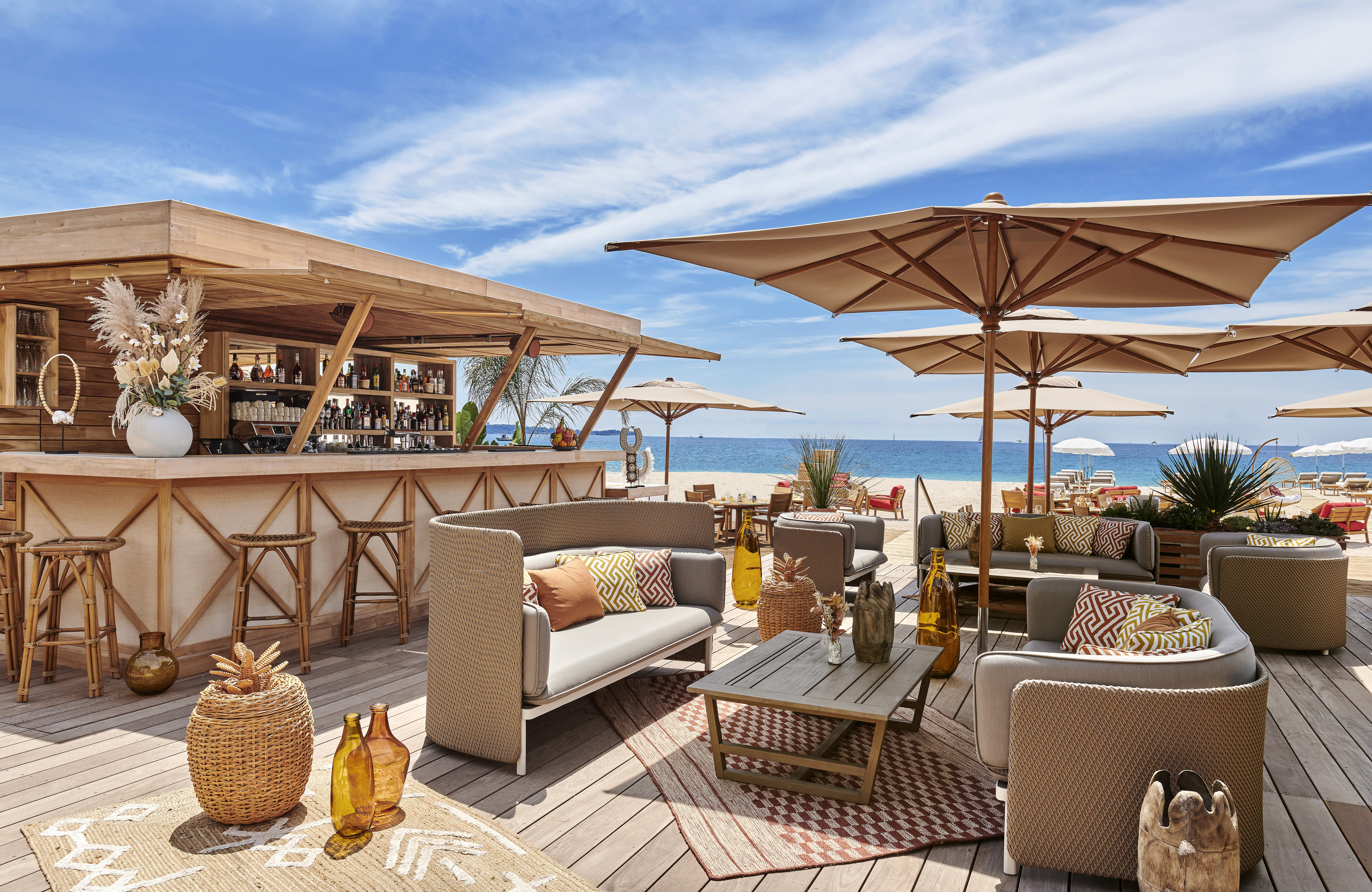 Hotel Barriere Le Gray D'Albion Cannes Exterior photo
