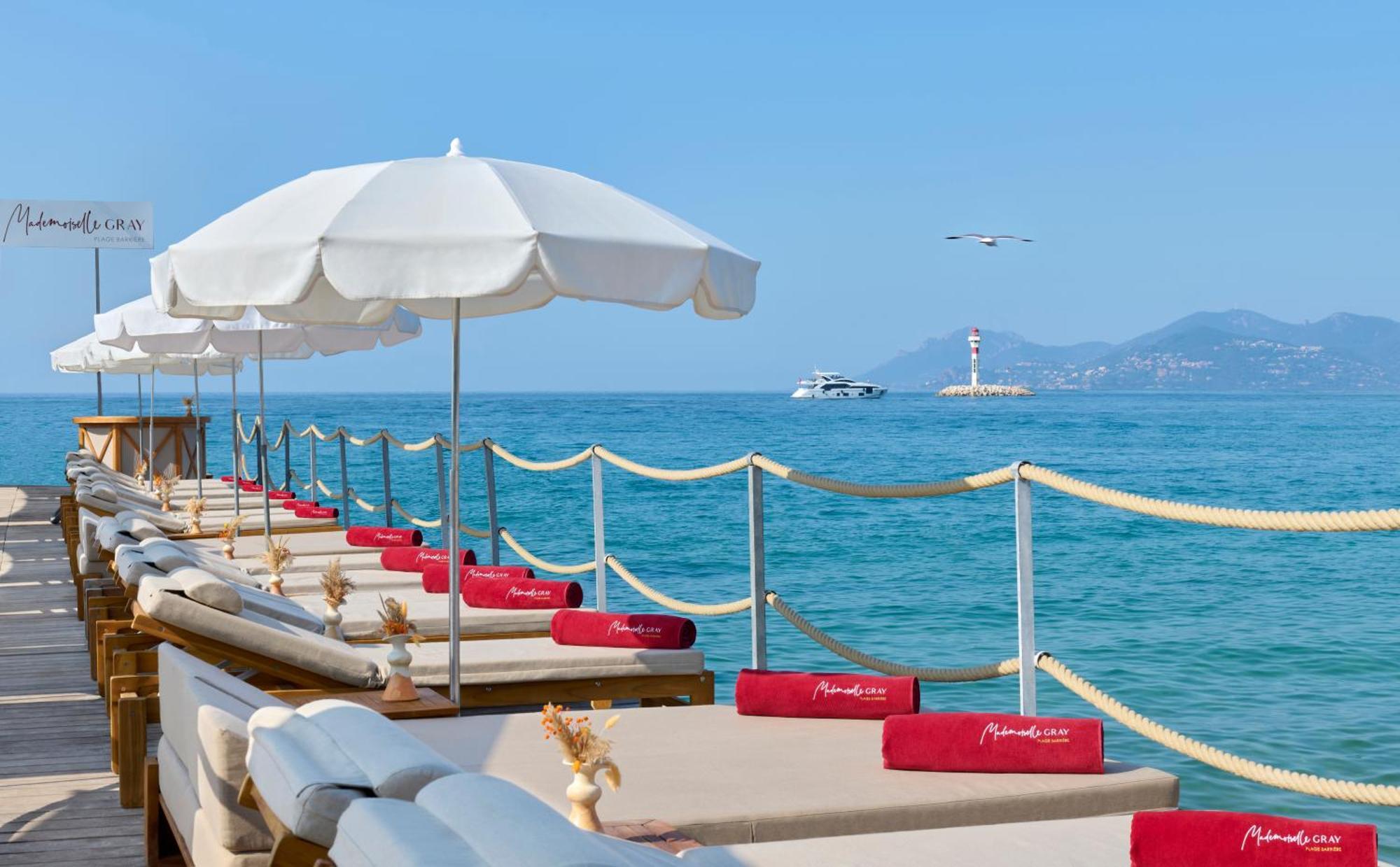 Hotel Barriere Le Gray D'Albion Cannes Exterior photo