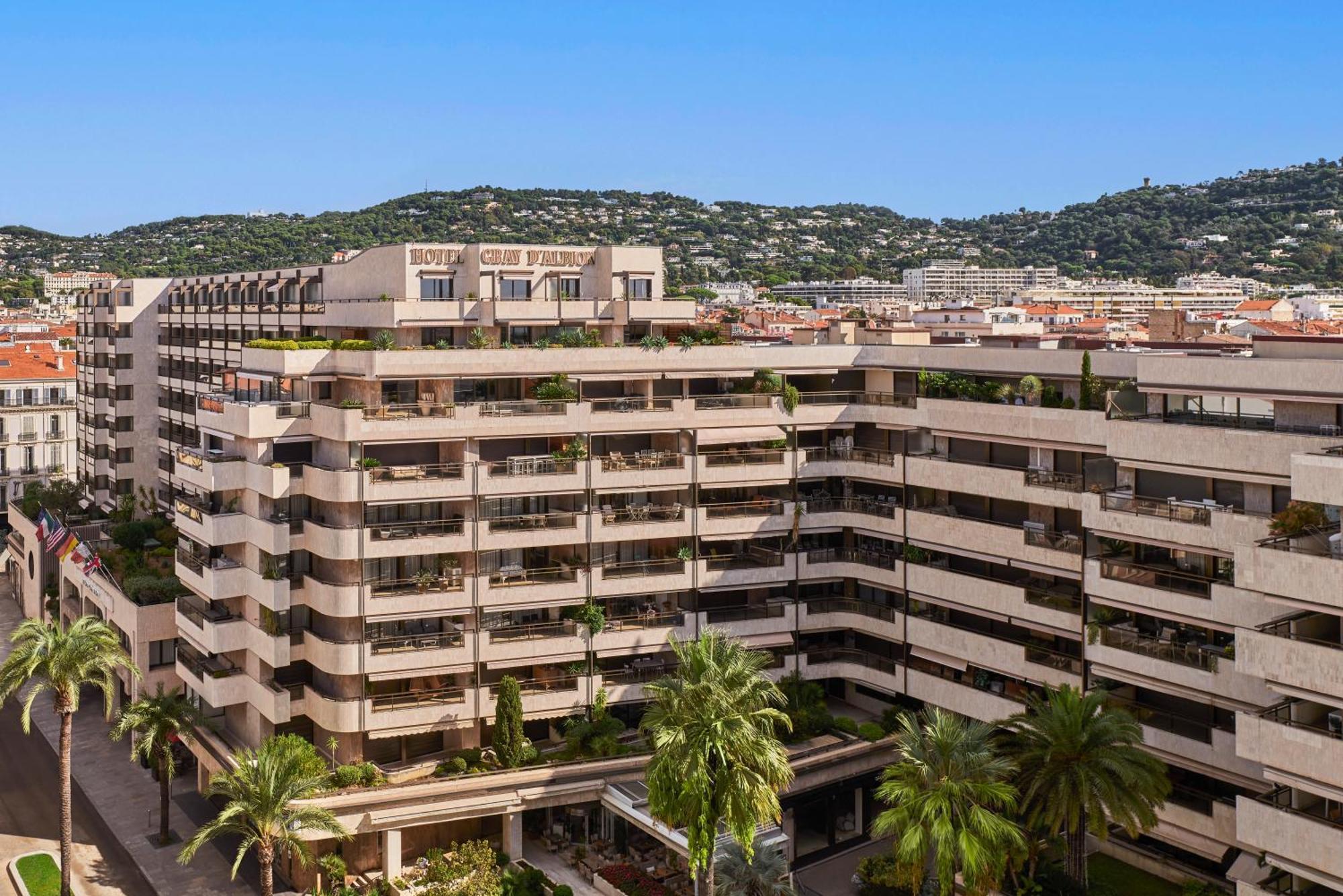 Hotel Barriere Le Gray D'Albion Cannes Exterior photo