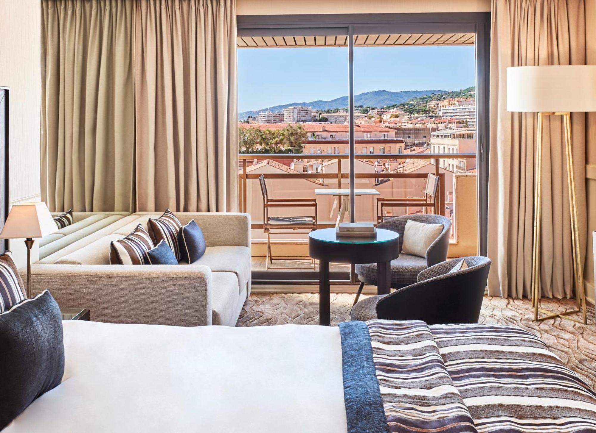 Hotel Barriere Le Gray D'Albion Cannes Exterior photo