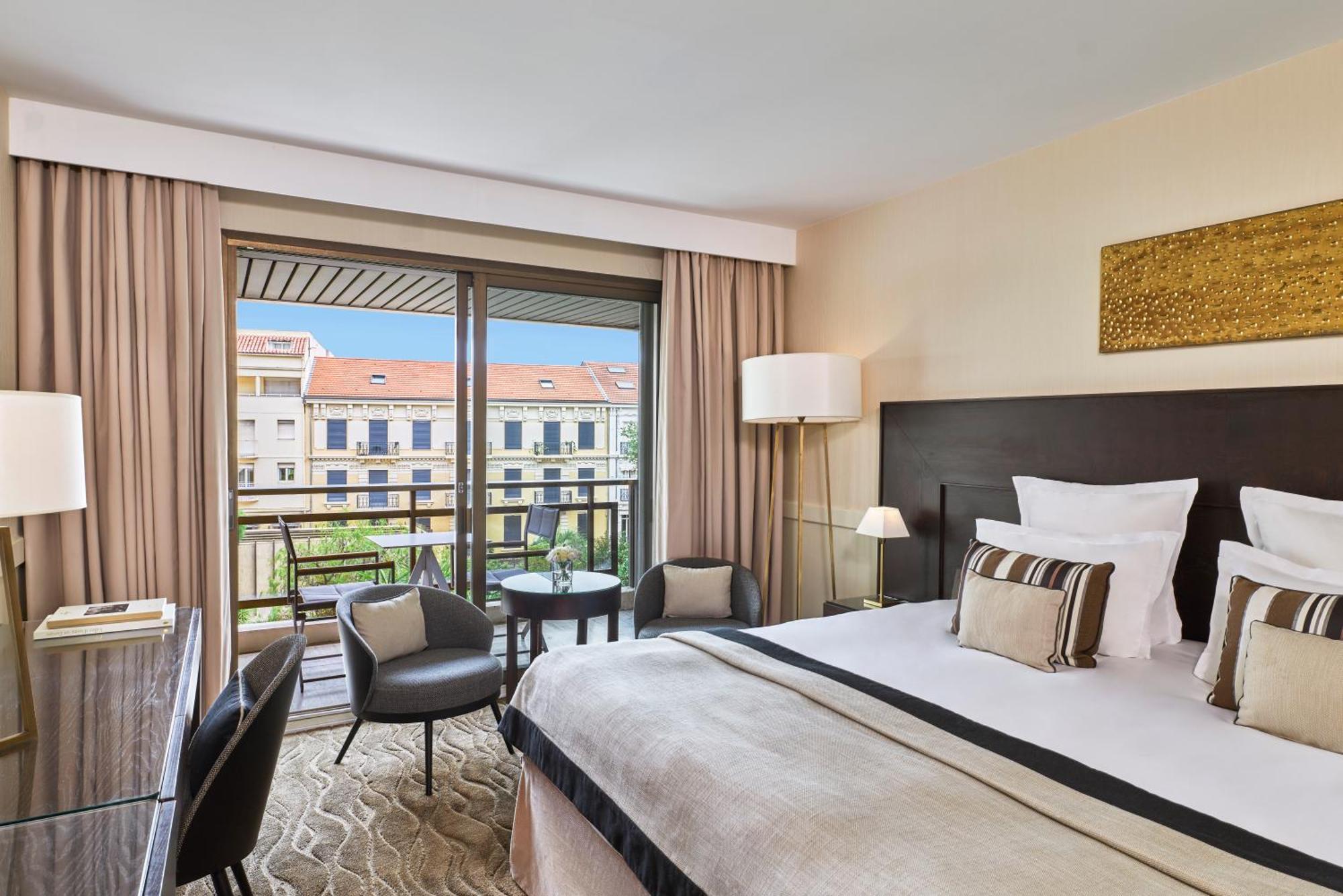 Hotel Barriere Le Gray D'Albion Cannes Exterior photo